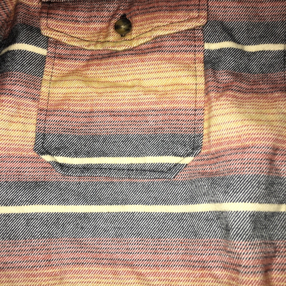 Levitate men’s flannel
